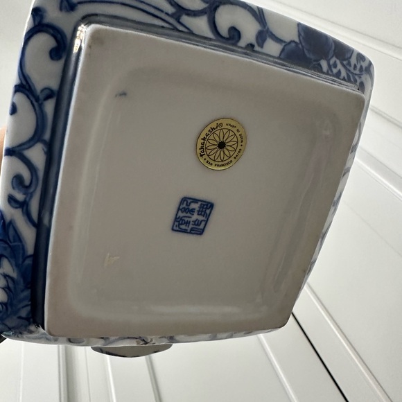 Blue and White Floral Vintage Tea Set - Picture 4 of 8